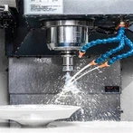 高精度のベンチトップCNCミル